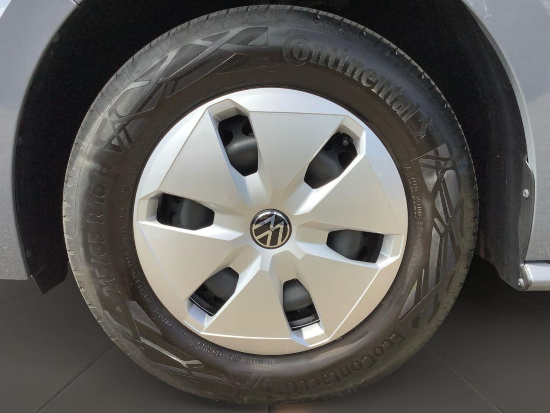 Volkswagen Multivan Basis-Modell