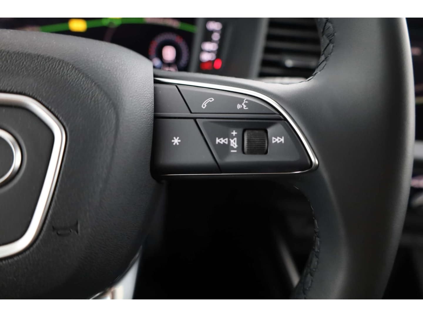 Bild über Audi A1 allstreet 30 TFSI S tronic - für weitere Informationen kontaktieren Sie den Audi Partner