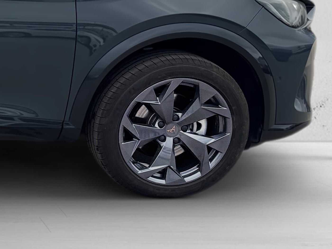 CUPRA Formentor 1.5 TSI e-Hybrid DSG 150 kW (204 CV) — photo 8