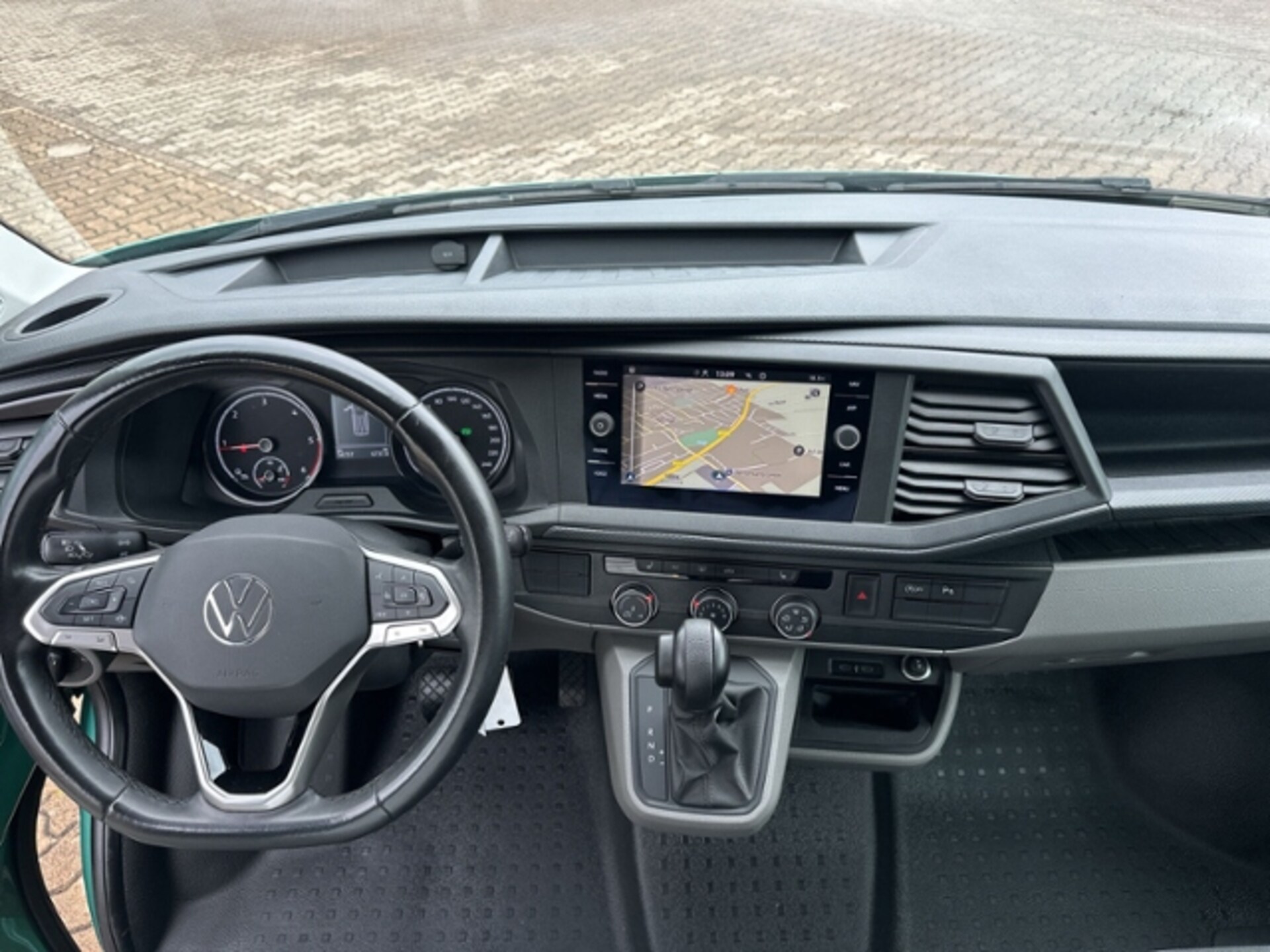 Volkswagen T6.1 Caravelle langer Radstand Comfortline