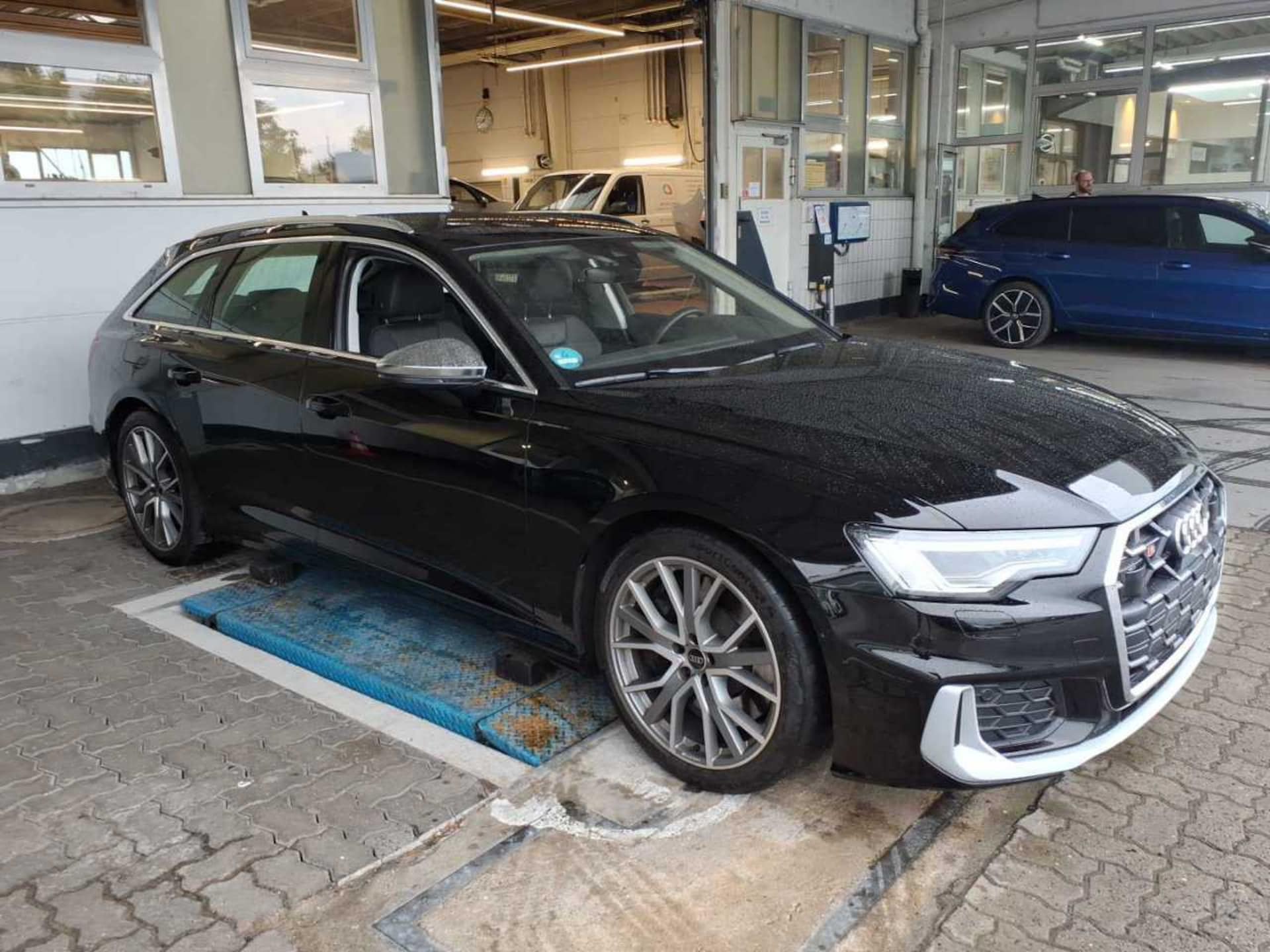Audi S6 Avant