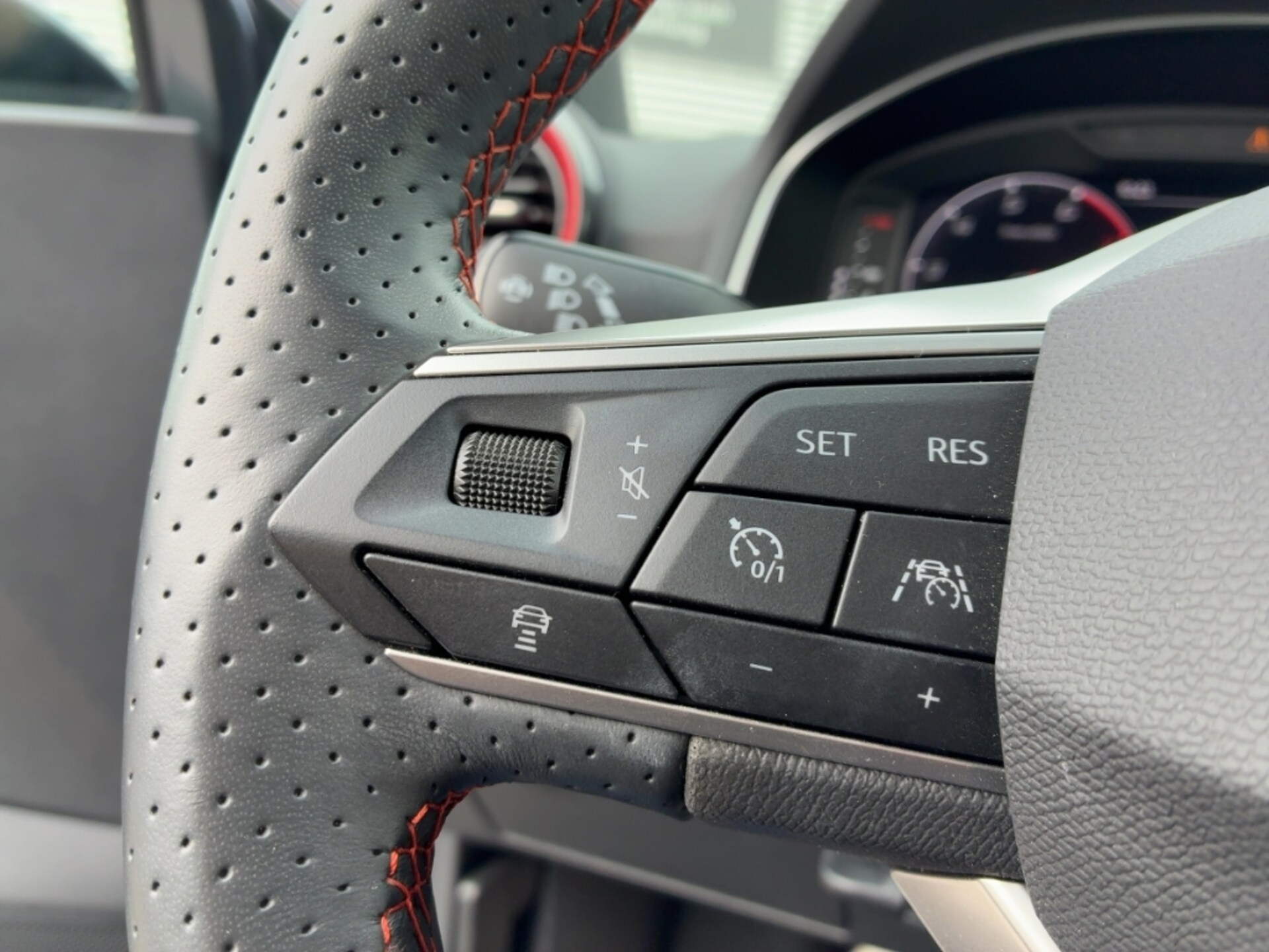SEAT Arona FR