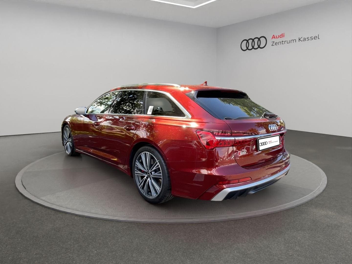 Bild über Audi S6 Avant TDI quattro tiptronic - für weitere Informationen kontaktieren Sie den Audi Partner