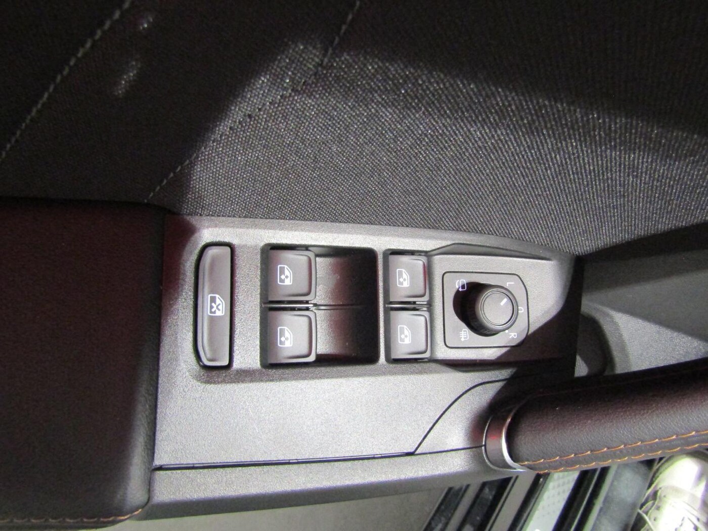 CUPRA Leon León 1.5 TSI 110 kW (150 CV) — photo 17