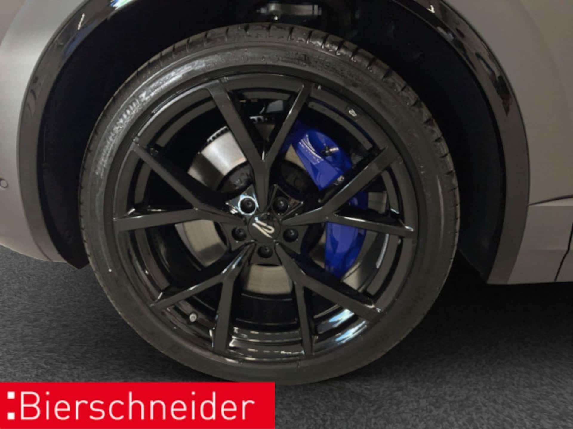 Volkswagen Touareg R