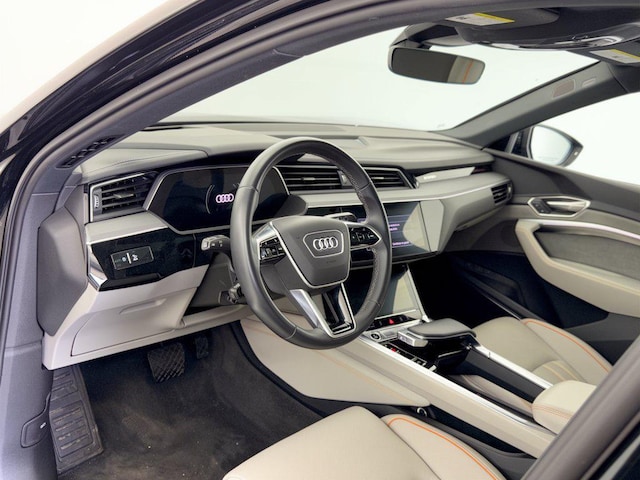 2024 Audi Q8 Sportback e-tron
