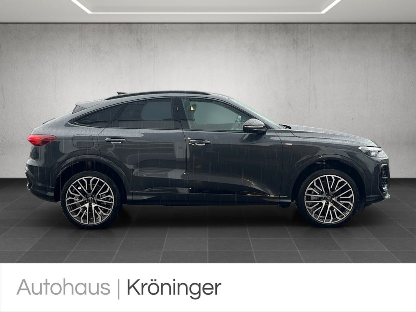 Bild über Audi Q5 Sportback TDI quattro 150 kW S tronic - für weitere Informationen kontaktieren Sie den Audi Partner