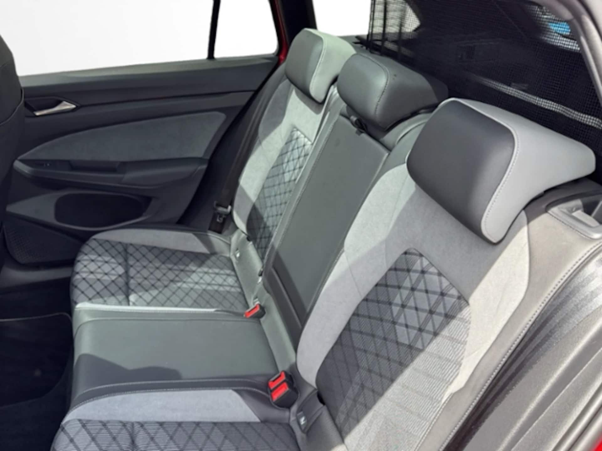 Volkswagen Golf Variant R-Line