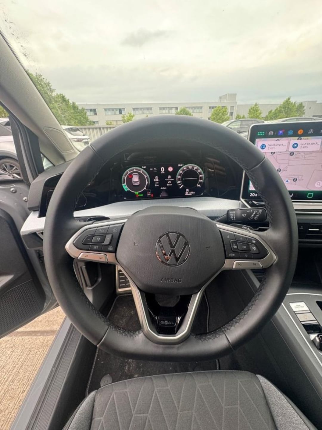 Volkswagen Golf Life