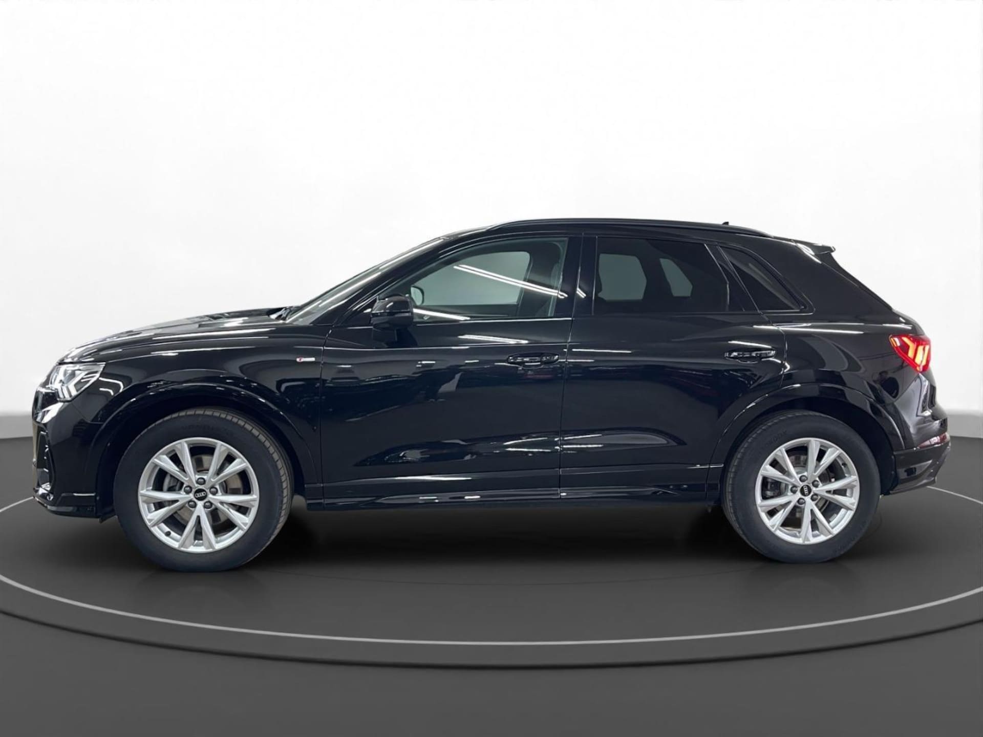 Audi Q3 SUV S line