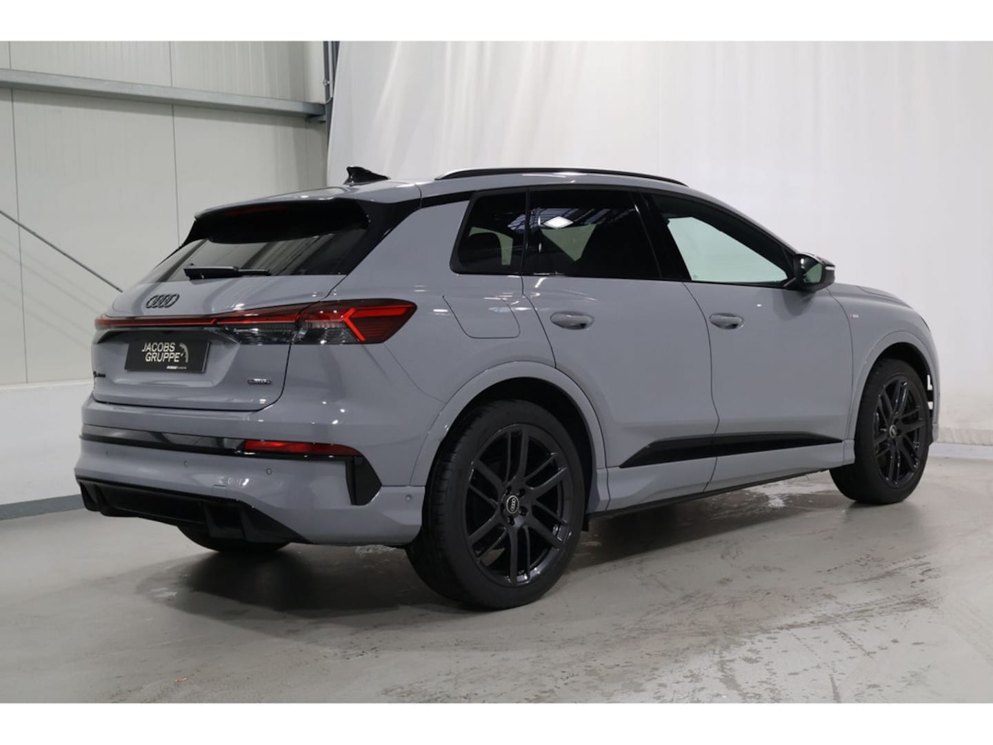 Bild über Audi Q4 SUV e-tron e-tron quattro performance 250 kW - für weitere Informationen kontaktieren Sie den Audi Partner