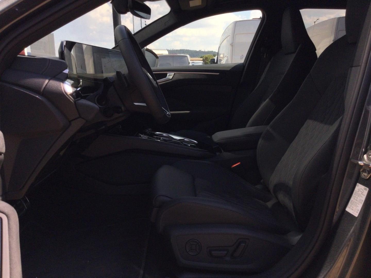 Image about Audi A6 Avant Edition one Bianco Ghiaccio o Grigio Daytona TDI quattro 150 kWS tronic