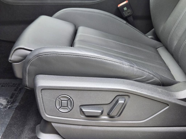 2025 Audi Q5 Premium Plus - Photo 31