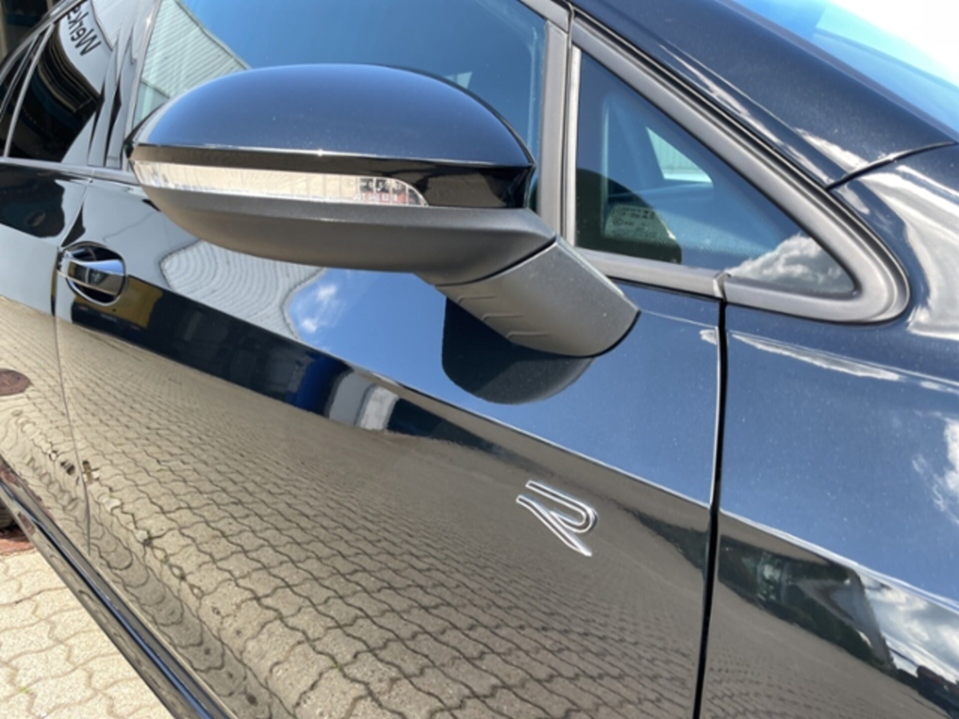 Volkswagen Golf Variant R-Line