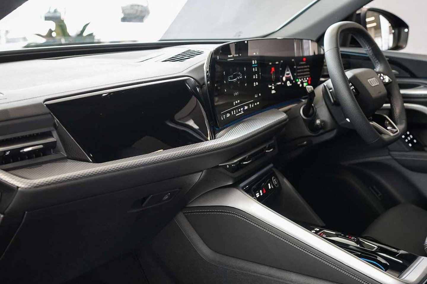Image about Audi Q5 SUV TFSI quattro 200 kW sport