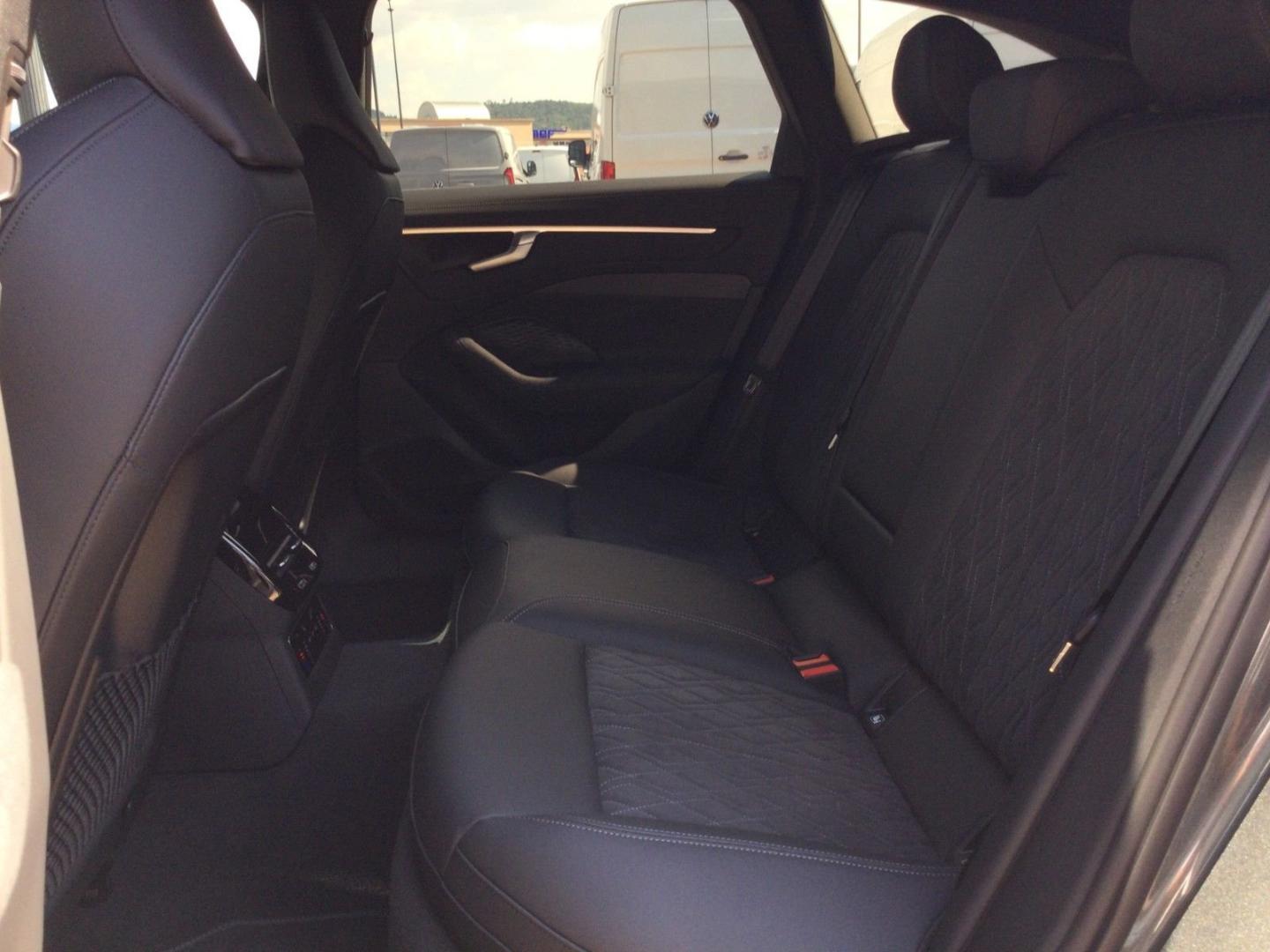 Image about Audi A6 Avant Edition one Bianco Ghiaccio o Grigio Daytona TDI quattro 150 kWS tronic