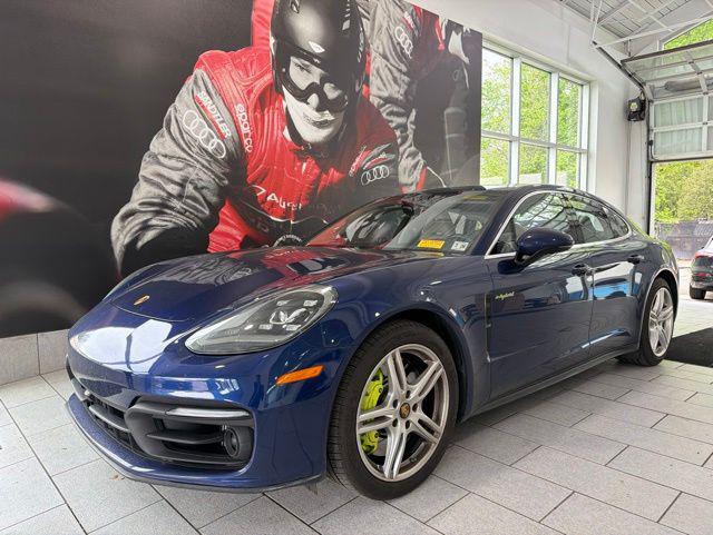 2021 Porsche Panamera 4S E-Hybrid's photo