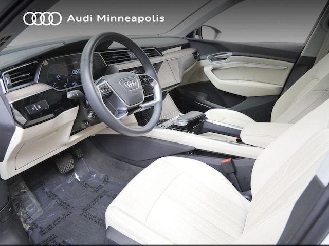 2024 Audi Q8 e-tron
