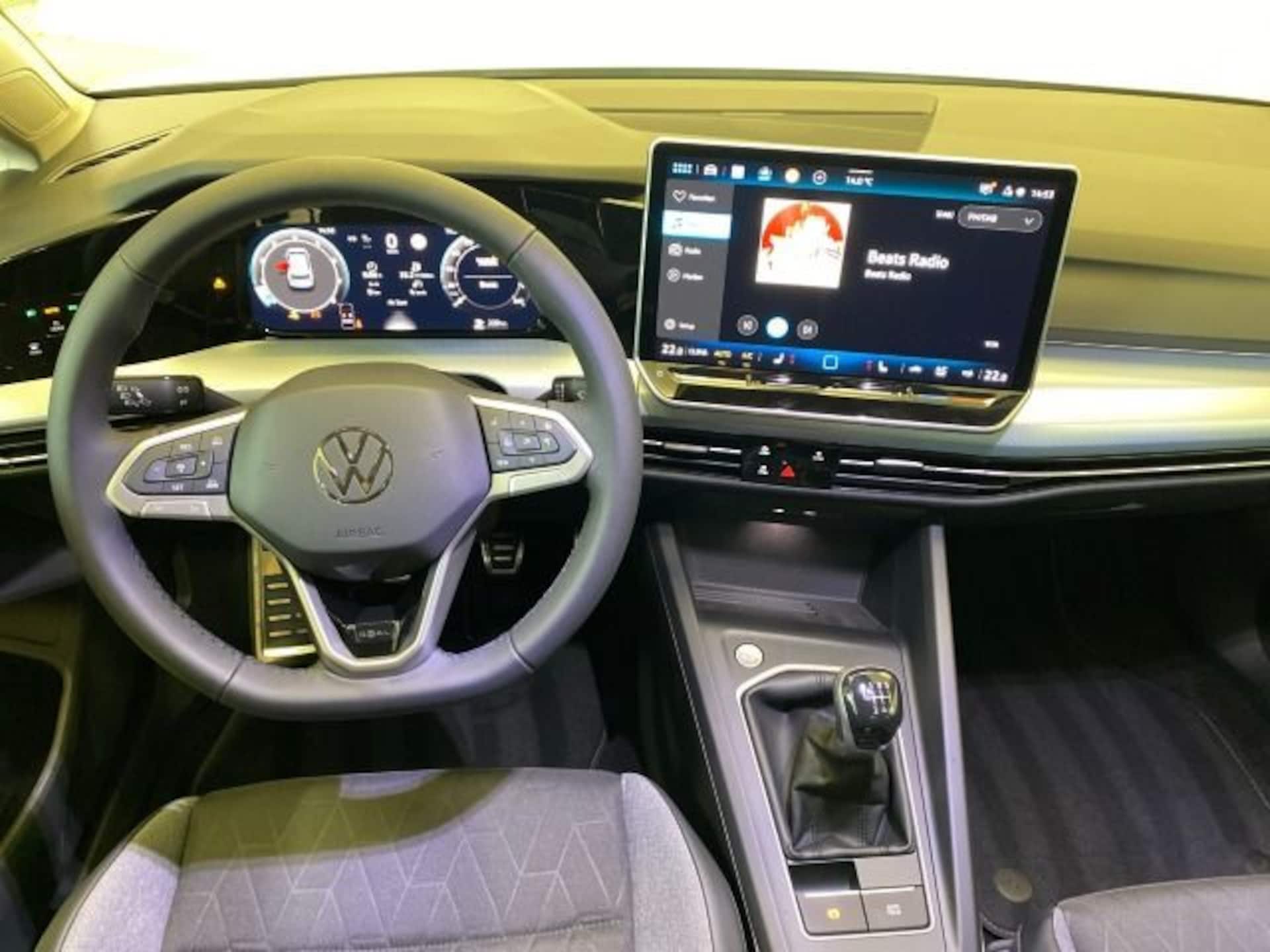 Volkswagen Golf Life