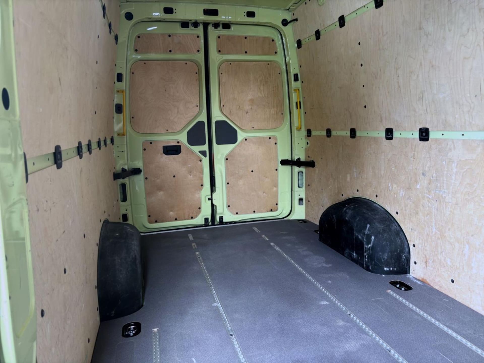 Volkswagen Crafter Kasten langer Radstand