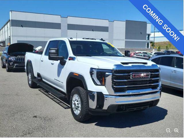 2024 GMC Sierra 4WD Crew Cab Standard Box SLE's photo