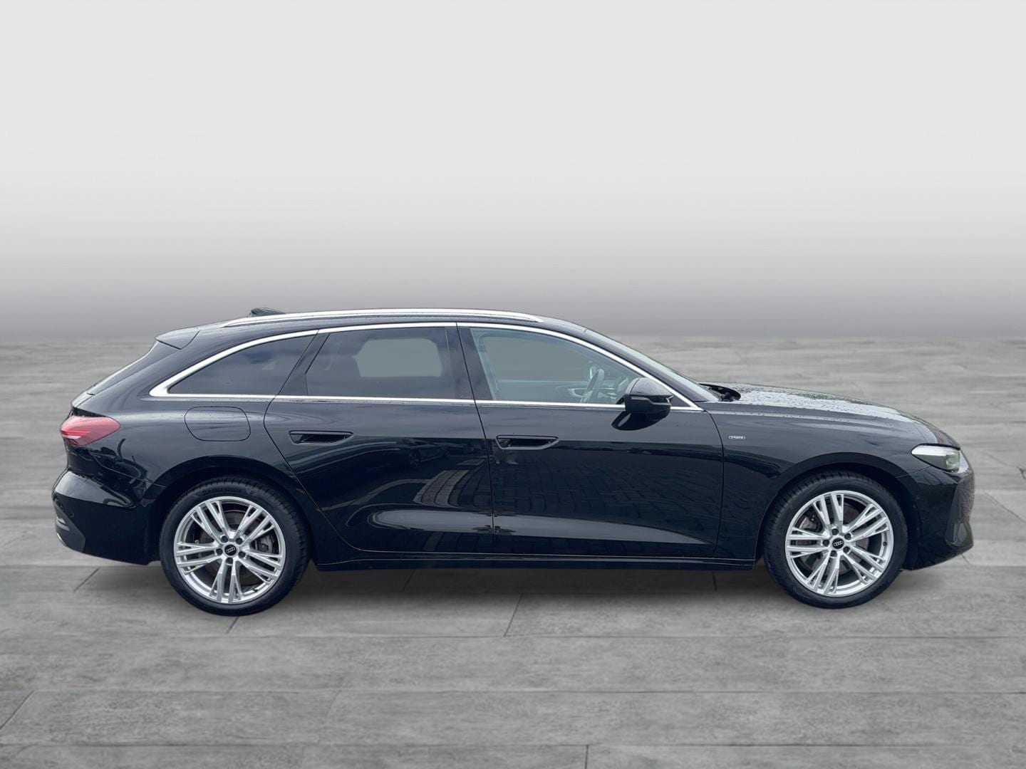 Bild über Audi A5 Avant e-hybrid e-hybrid quattro 220 kW S tronic - für weitere Informationen kontaktieren Sie den Audi Partner