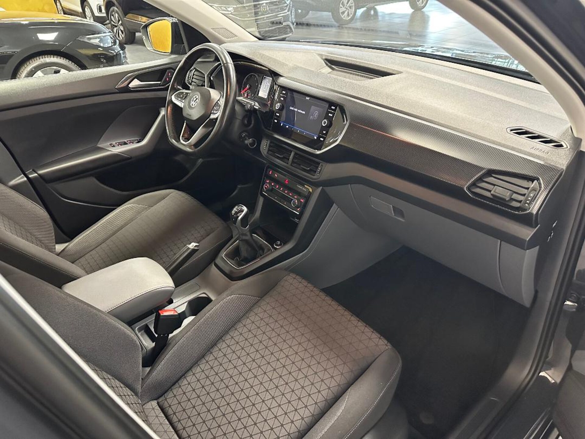 Volkswagen T-Cross Life