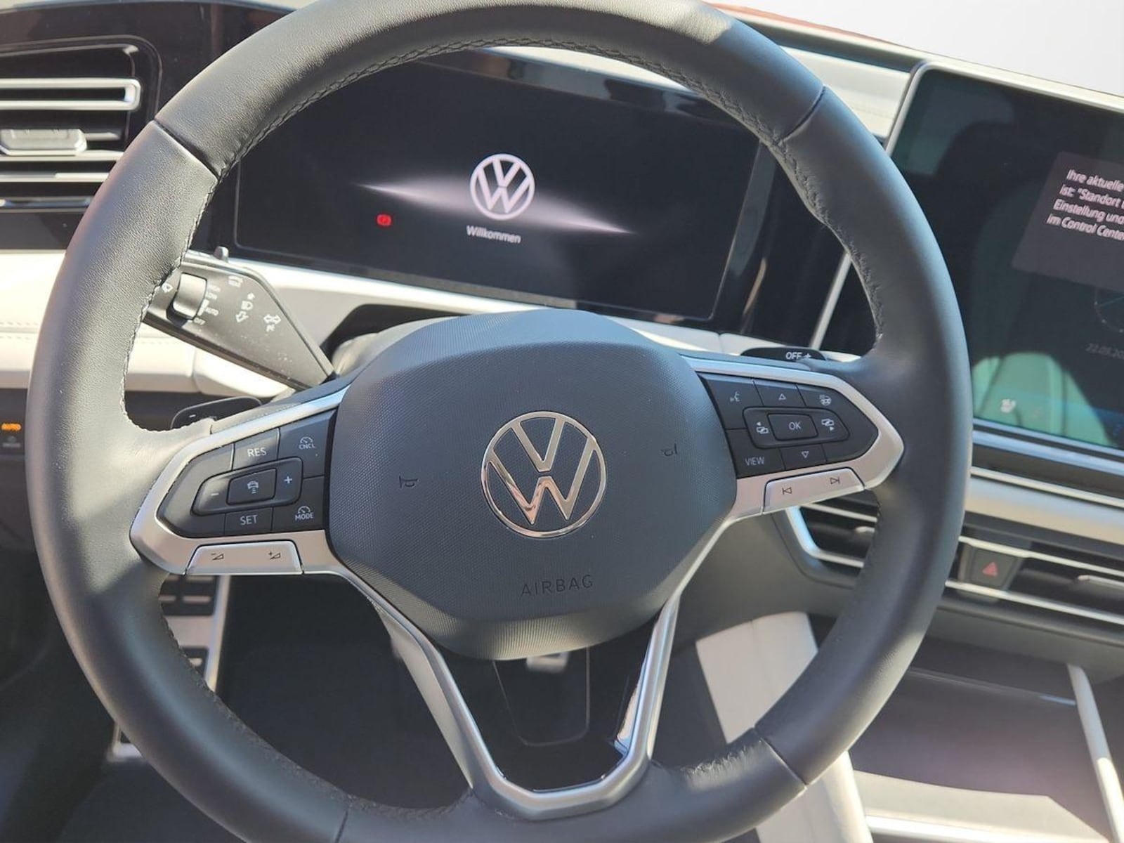 Volkswagen Tiguan – Bild 11