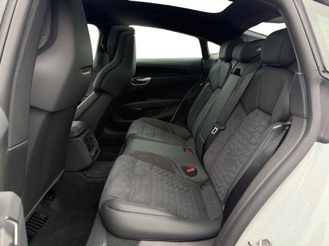2026 Audi S e-tron GT Premium Plus - Photo 16