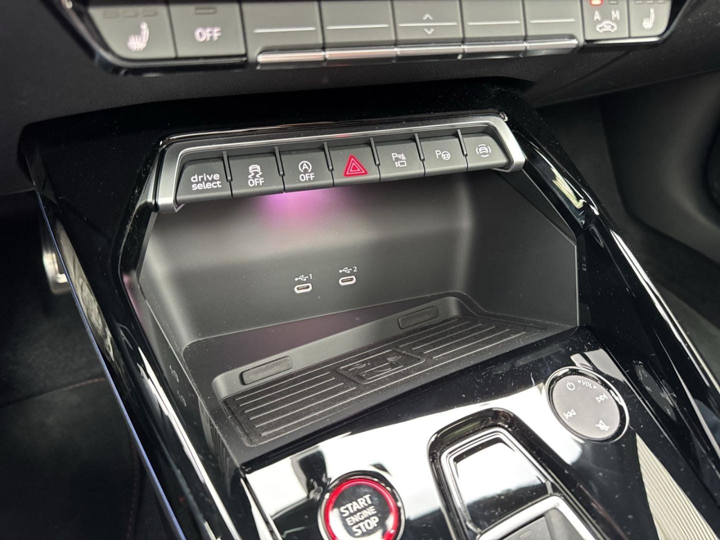 Bild über Audi RS 3 Sportback TFSI quattro 294 kW S tronic - für weitere Informationen kontaktieren Sie den Audi Partner