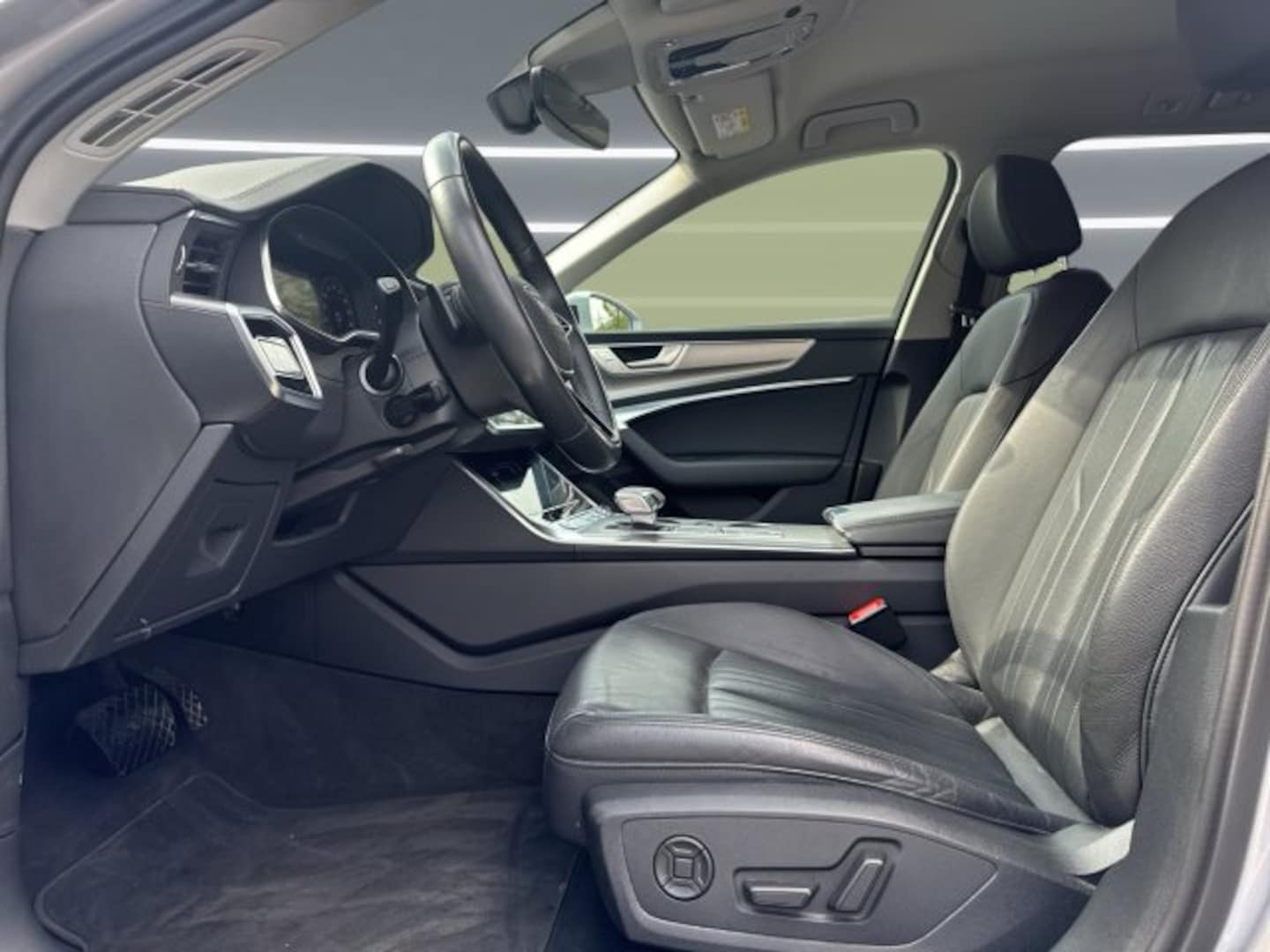 Bild über Audi A6 Avant design 35 TDI S tronic - für weitere Informationen kontaktieren Sie den Audi Partner