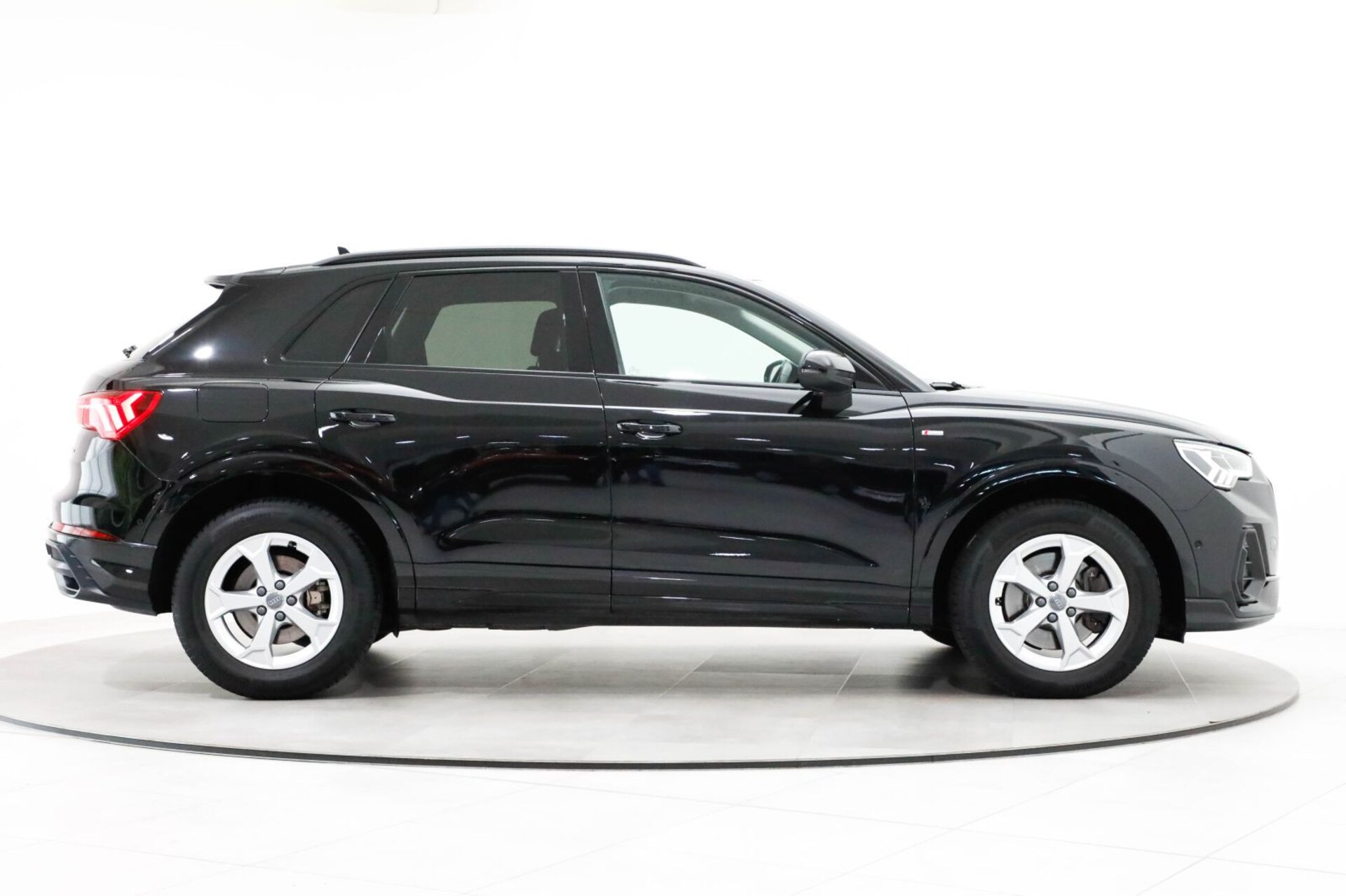 Audi Q3 SUV S line