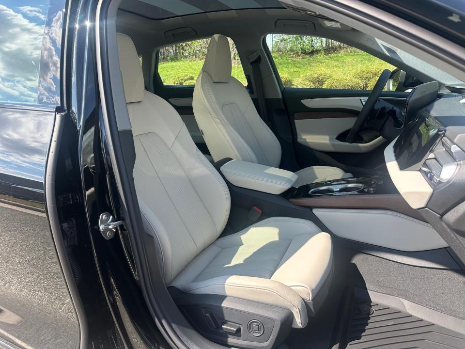 2026 Audi A6 Premium Plus - Photo 28