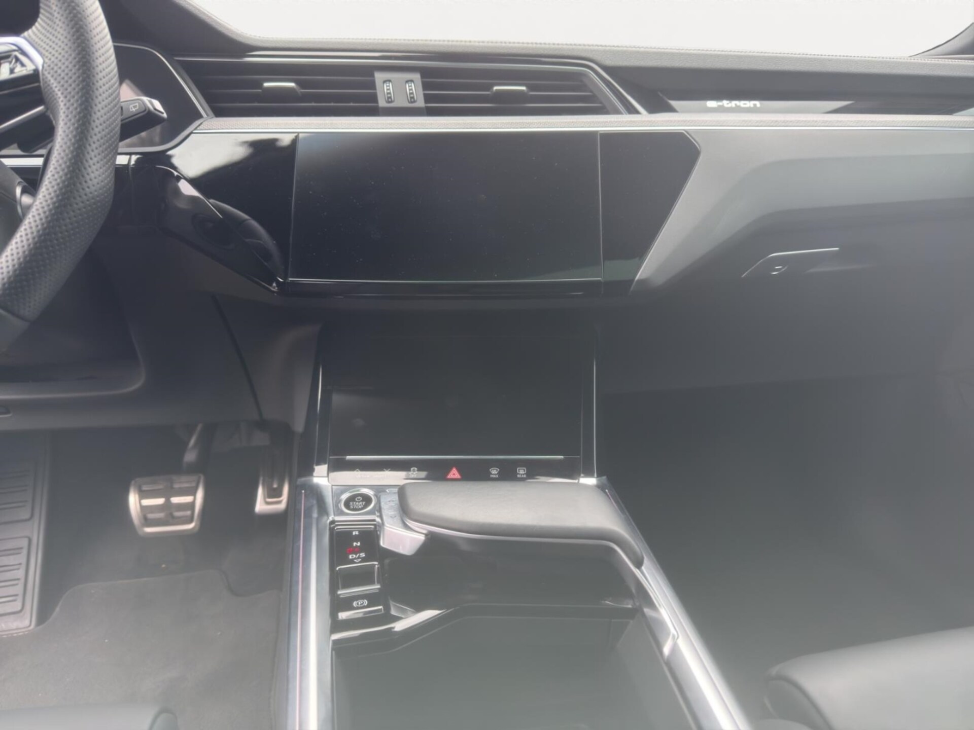 Audi Q8 e-tron S line
