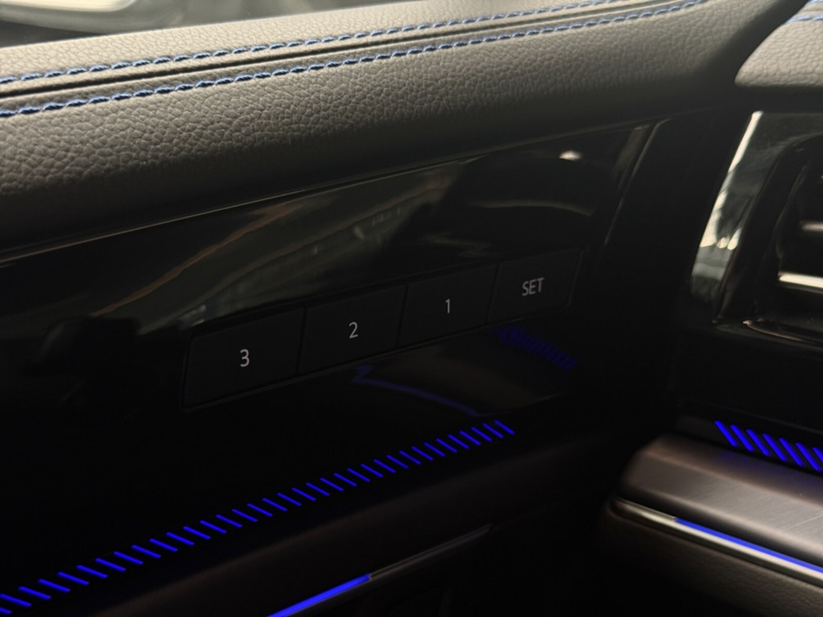Volkswagen Touareg – Bild 23