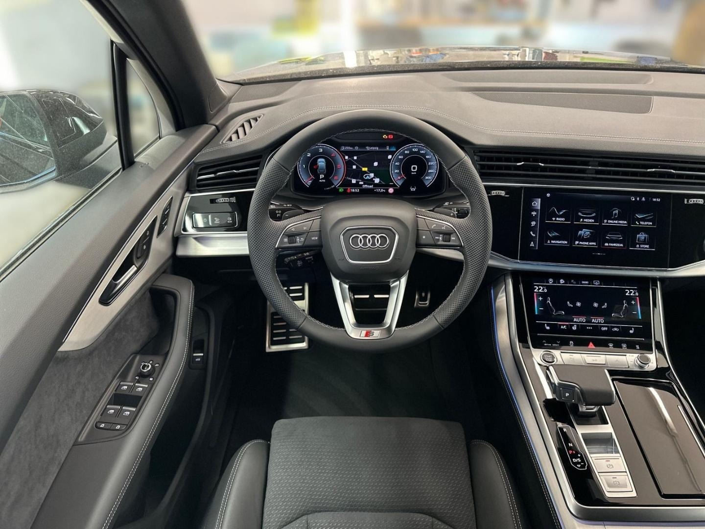 Bild über Audi Q7 SUV S line 50 TDI quattro tiptronic - für weitere Informationen kontaktieren Sie den Audi Partner