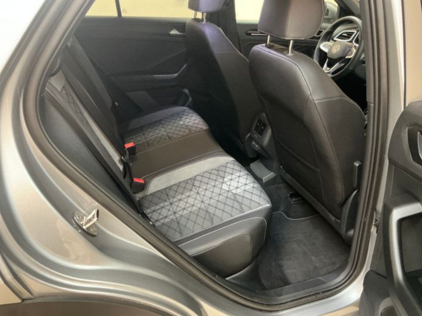 Volkswagen T-Roc – Bild 8