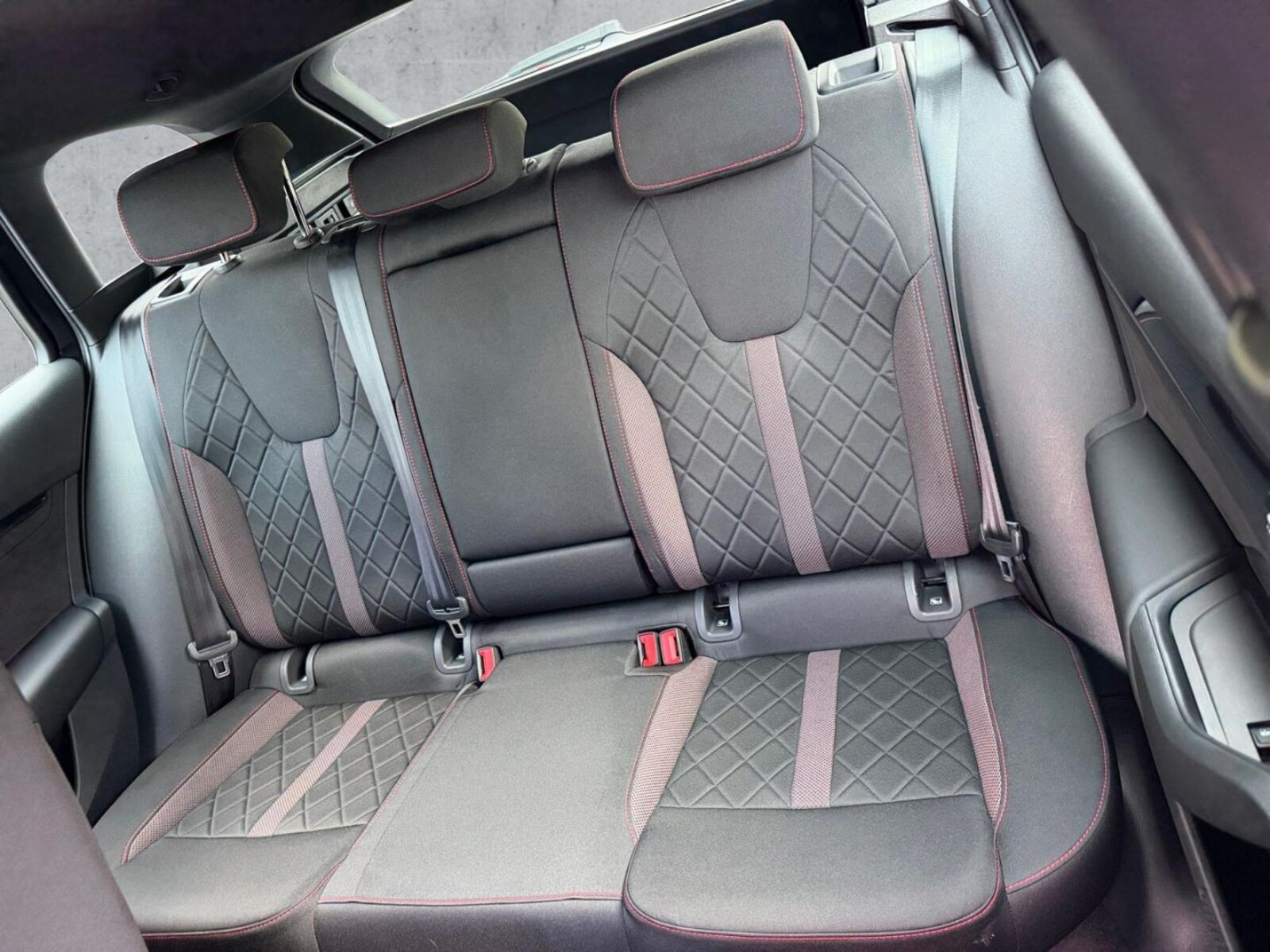 Škoda Octavia Combi – Bild 15