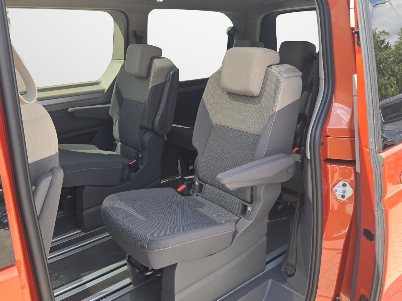 Volkswagen Multivan Langversion – Bild 12