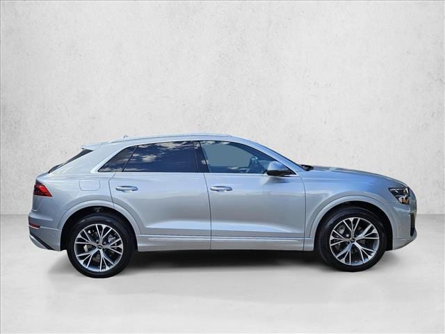 2025 Audi Q8