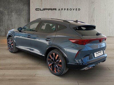 CUPRA Formentor 1.5 TSI e-Hybrid DSG 150 kW (204 CV) — photo 2