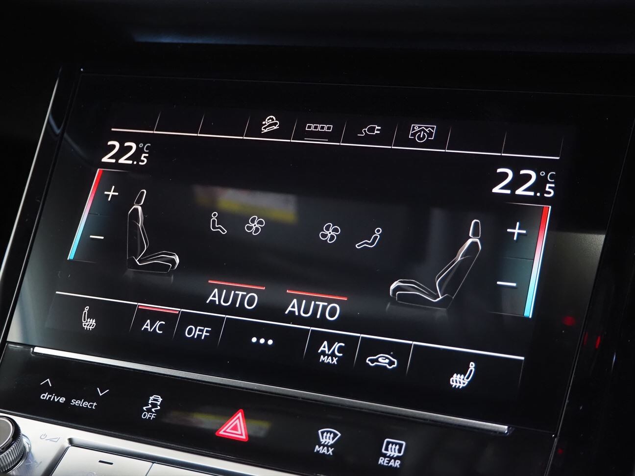 Image about Audi Q8 e-tron 55 e-tron S line