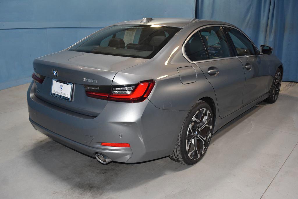 2025 BMW 3 Series 330i - Photo 25
