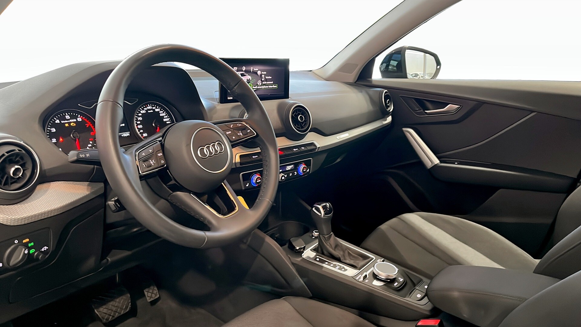Bild som visar&nbsp;Audi Q2&nbsp;Q2 35 TFSI Proline 150 hk S tronic - för mer information kontakta din Audi Partner
