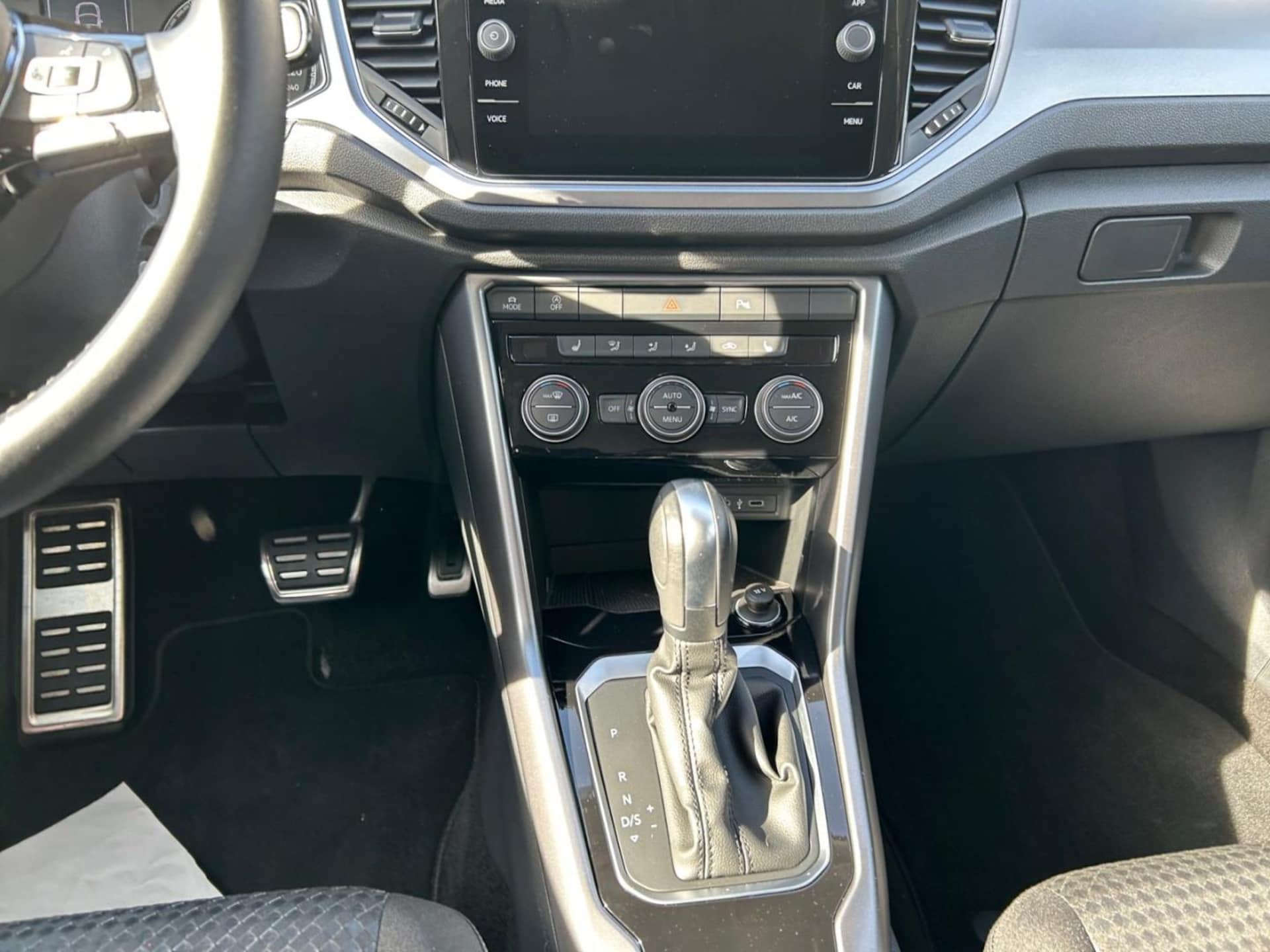 Volkswagen T-Roc Active