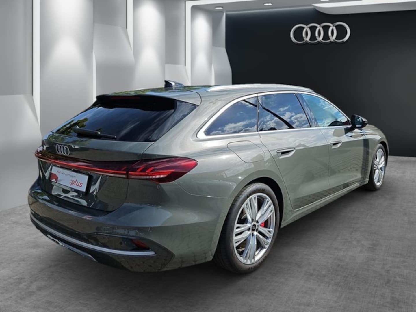 Bild über Audi A5 Avant TDI 150 kW S tronic - für weitere Informationen kontaktieren Sie den Audi Partner