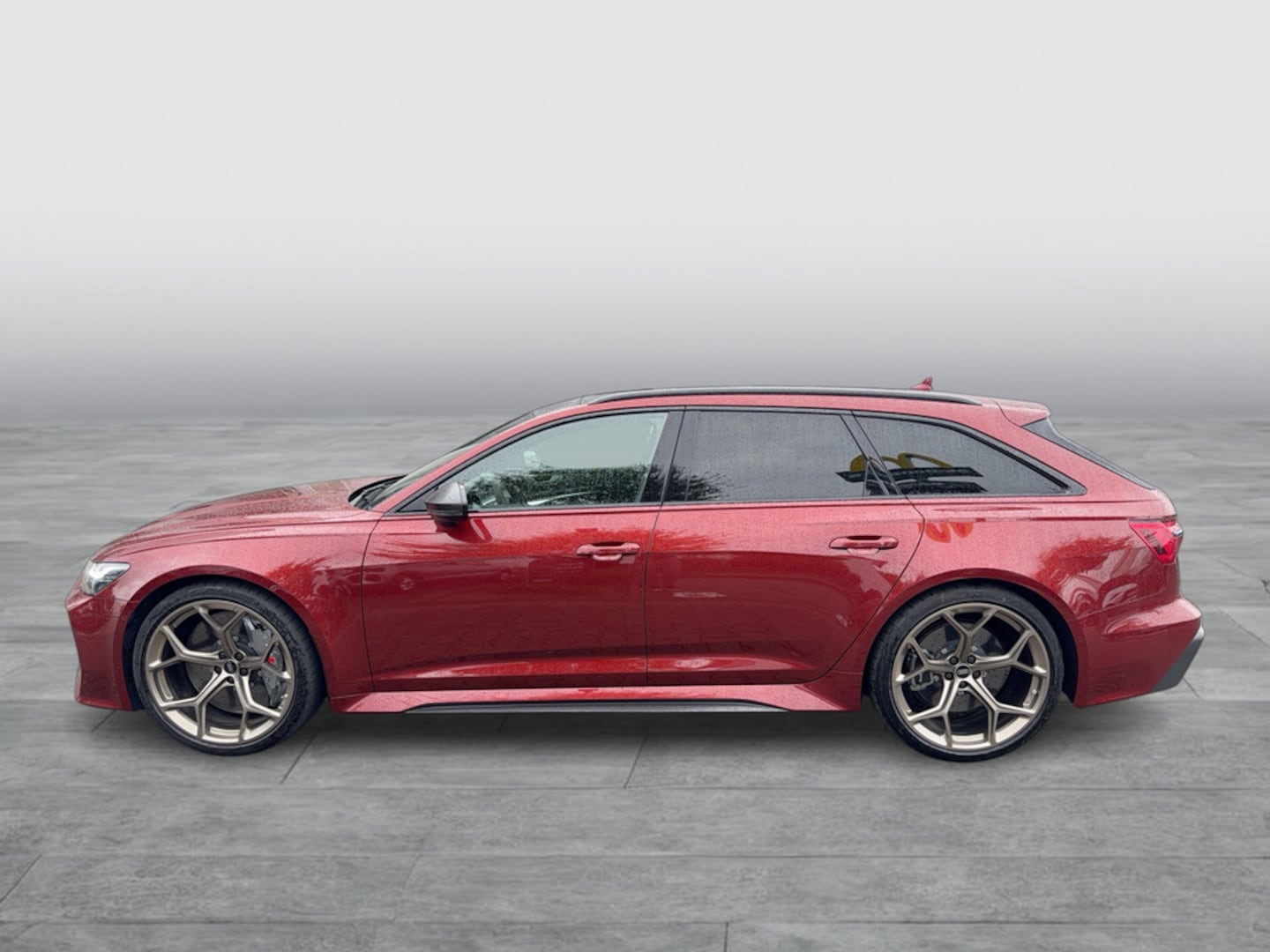 Bild über Audi RS 6 Avant performance quattro tiptronic - für weitere Informationen kontaktieren Sie den Audi Partner