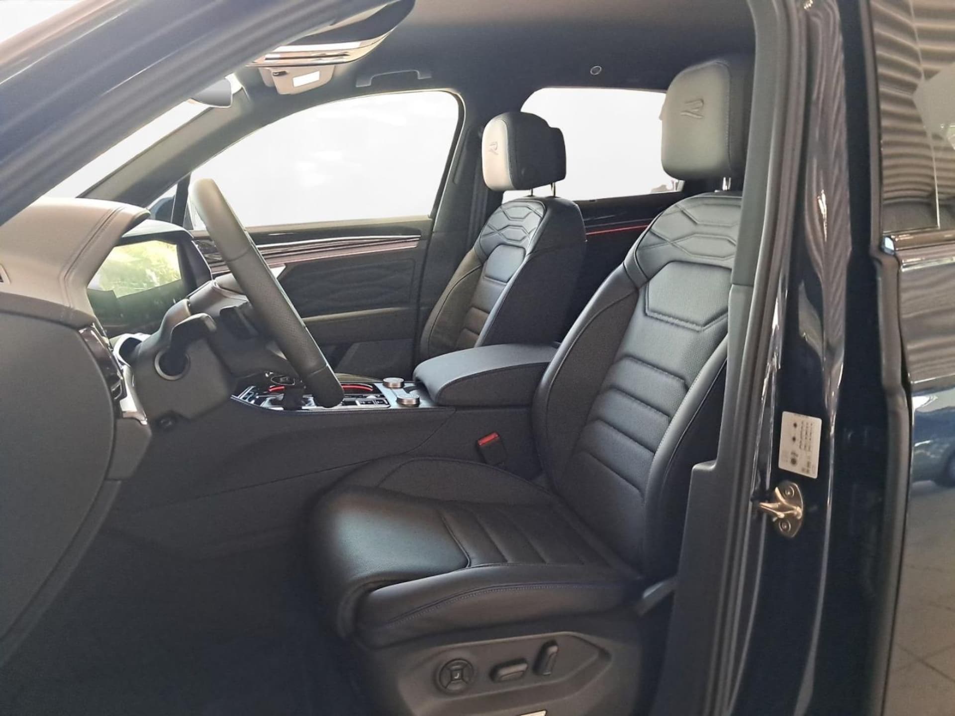 Volkswagen Touareg R