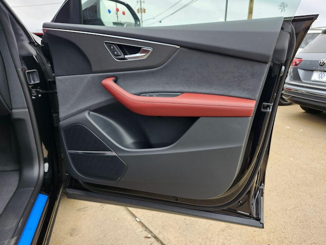 2026 Audi SQ8 Premium Plus - Photo 17