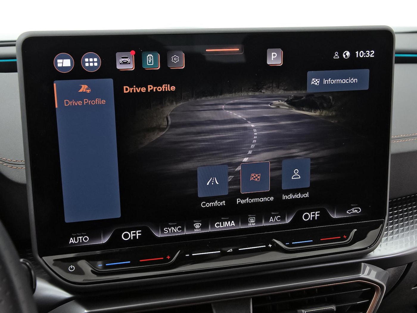 CUPRA Formentor 1.5 TSI e-Hybrid DSG 150 kW (204 CV) — photo 24